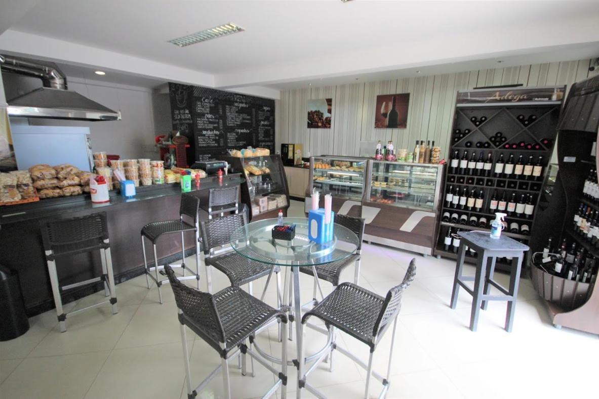 Hotel Skalla - Melhor Custo Beneficio Тейшейра-ди-Фрейтас Экстерьер фото